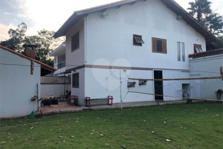 Casa à venda com 3 quartos, sendo 2 suítes,  no condomínio Aruã, Mogi das Cruzes - SP