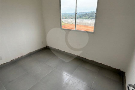Casa em condomínio à venda com 2 quartos em Jardim Petrópolis, Cotia, SP