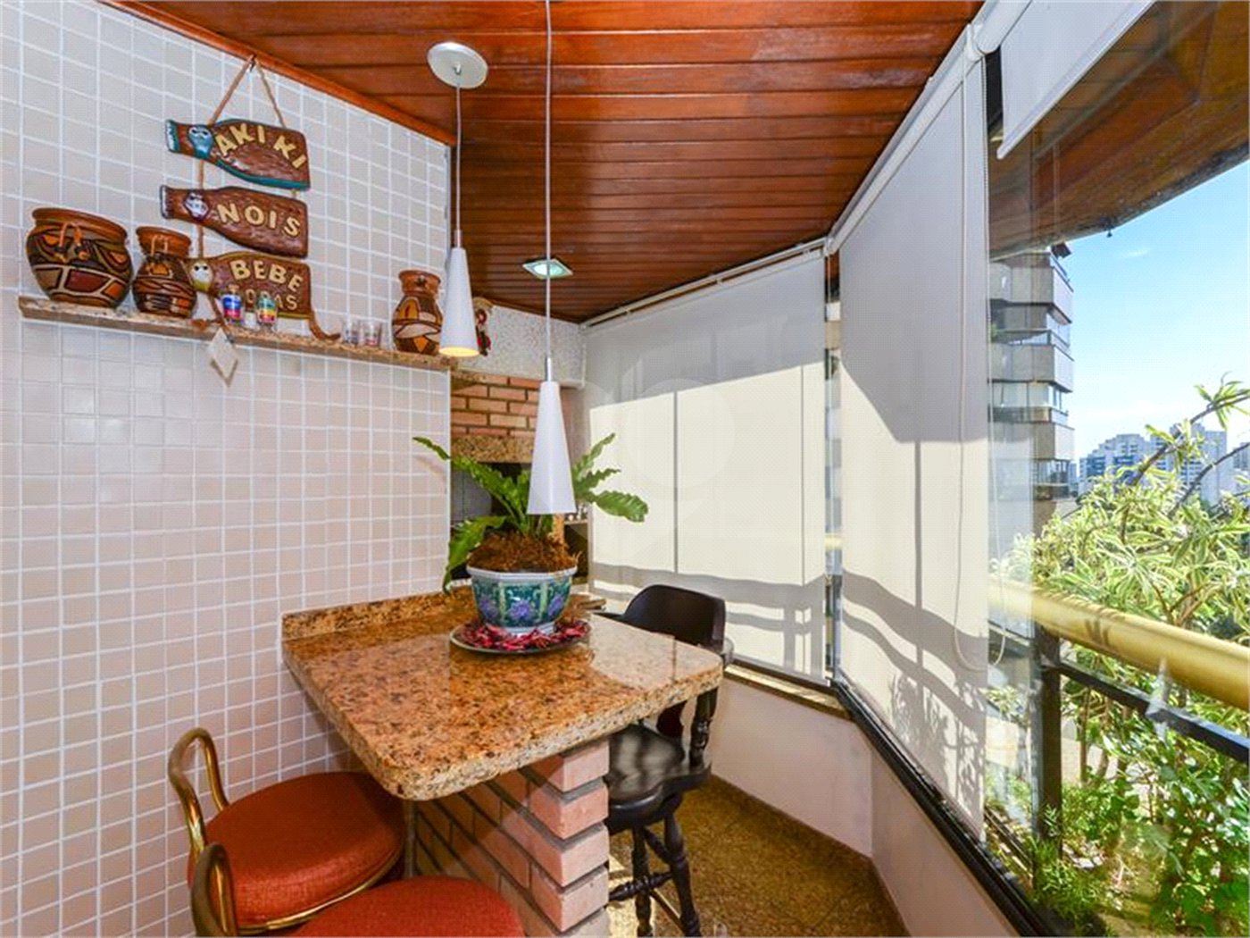Apartamento à venda com 3 suítes em Vila Suzana, São Paulo, SP