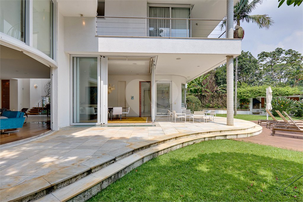 Casa à venda com 5 suítes em Alto da Boa Vista, São Paulo, SP