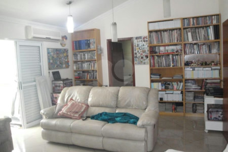 Sobrado à venda com 5 quartos, sendo 3 suítes, em Vila Bonilha, São Paulo, SP