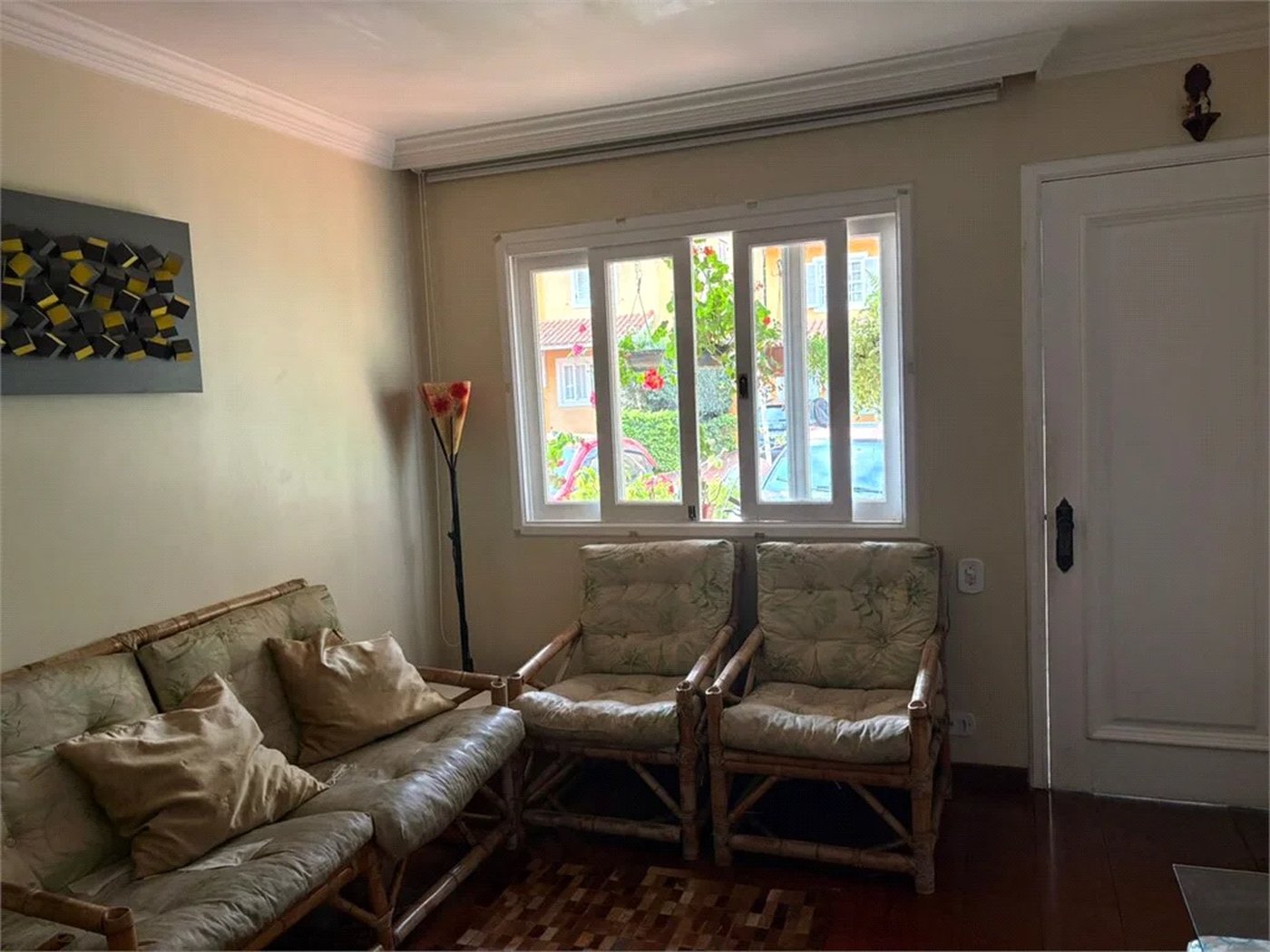 Casa à venda com 3 quartos, sendo 1 suíte, no condomínio Villagio Vicino, São Paulo - SP