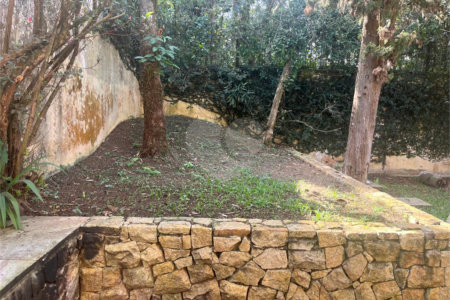 Sobrado à venda ou para alugar com 8 quartos, sendo 4 suítes, em Jardim Marajoara, São Paulo, SP