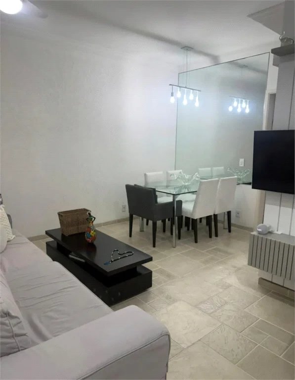 Casa à venda com 3 quartos, sendo 1 suíte, no condomínio Villas de São Francisco, São Paulo - SP