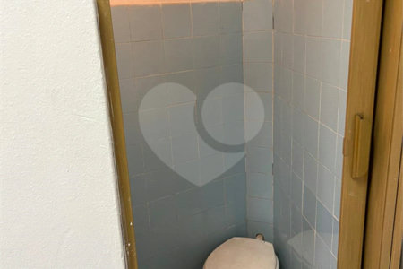 Sobrado à venda com 5 quartos, sendo 2 suítes, em Vila Universitária, São Paulo, SP