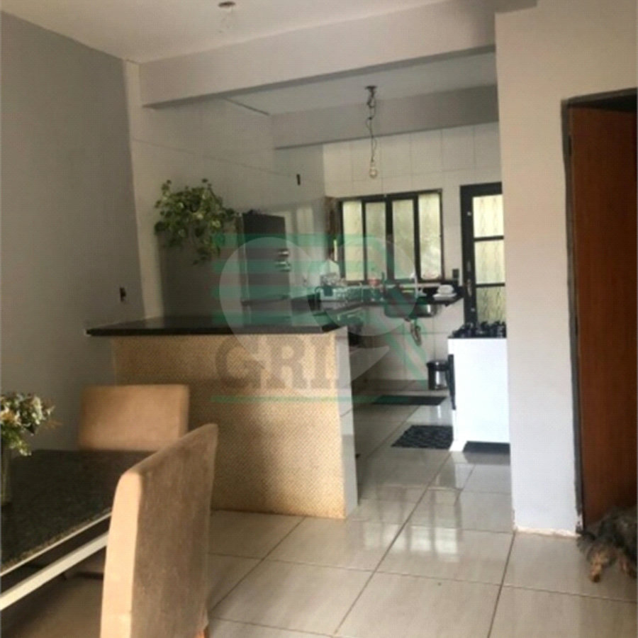 Casa à venda com 4 quartos, sendo 1 suíte, em Parque Residencial Cândido Portinari, Ribeirão Preto, SP