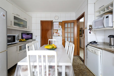 Casa para alugar com 5 quartos, sendo 2 suítes, em Brooklin, São Paulo, SP