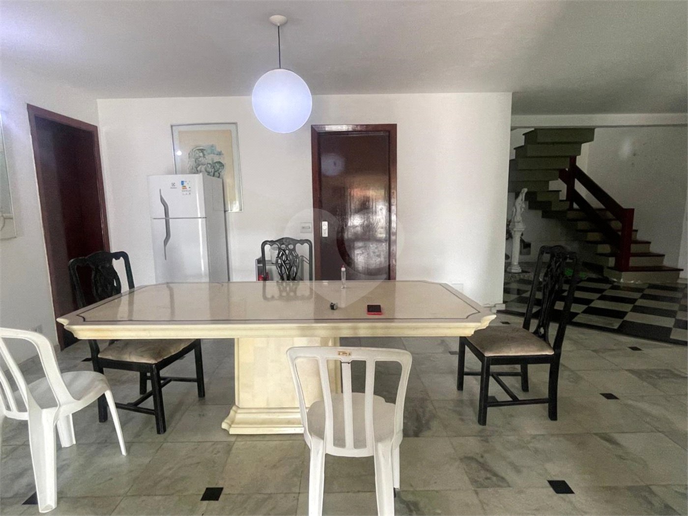 Sobrado à venda com 3 quartos, sendo 1 suíte,  em Jardim Armênia, Mogi das Cruzes, SP