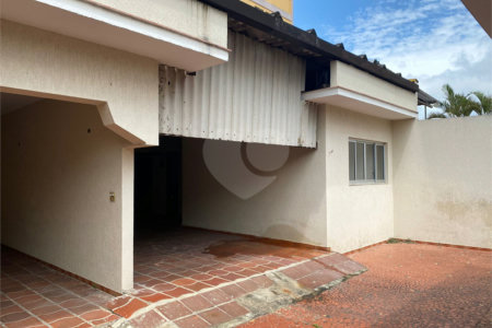 Casa Térrea à venda com 3 quartos em Vila Santo Estéfano, São Paulo, SP