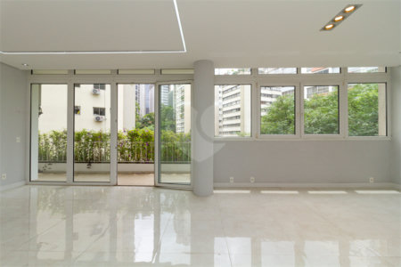 Apartamento à venda com 3 quartos, sendo 1 suíte, em Jardim Paulista, São Paulo, SP