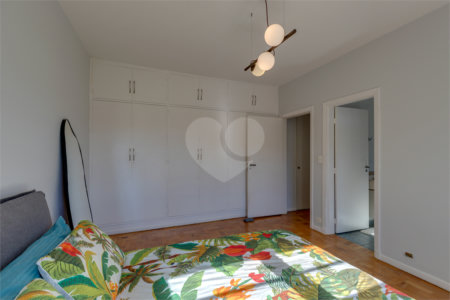 Casa à venda com 4 quartos, sendo 2 suítes,  em Alto da Boa Vista, São Paulo, SP