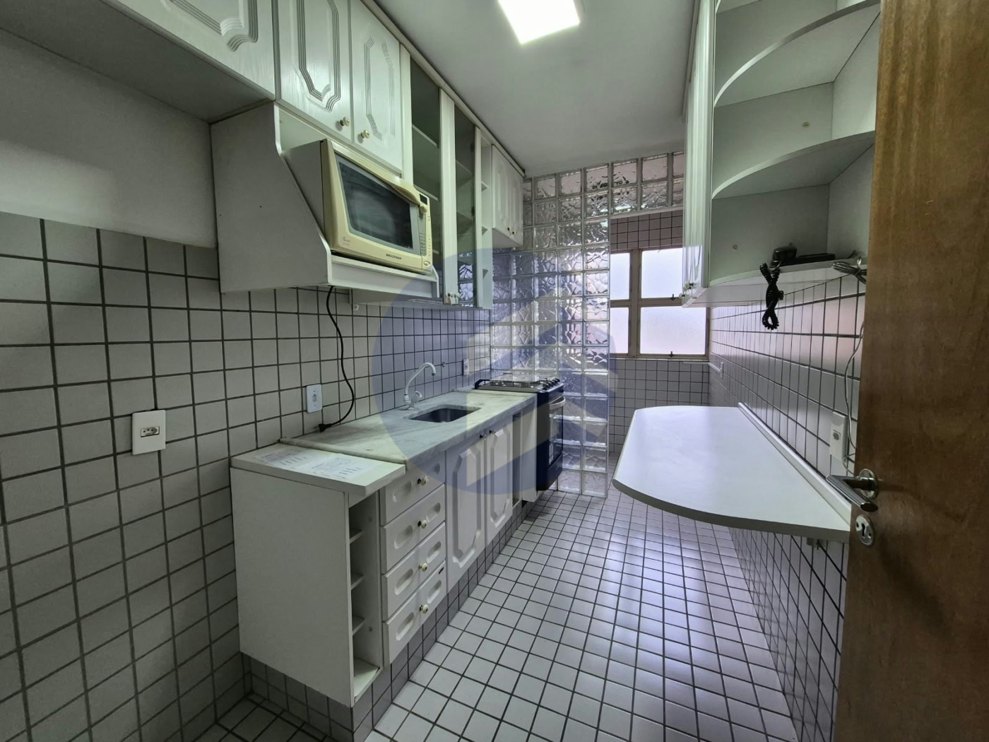 Apartamento à venda com 3 quartos, 1 banheiro e 1 vaga próximo à USP