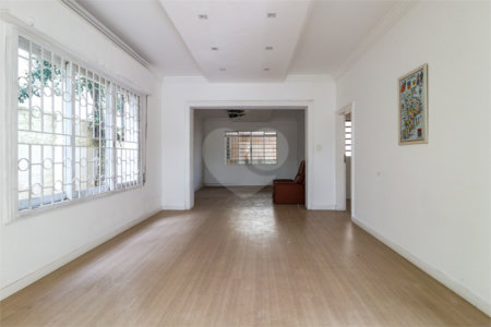 Casa à venda ou para alugar com 4 quartos, sendo 1 suíte,  em Pacaembu, São Paulo, SP
