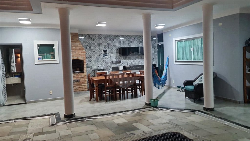 Casa à venda com 3 quartos, sendo 1 suíte, no condomínio Horizontes de Sorocaba, Sorocaba - SP