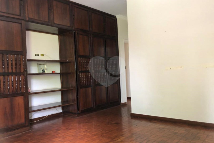 Casa à venda com 3 quartos, sendo 1 suíte, em Tremembé, São Paulo, SP