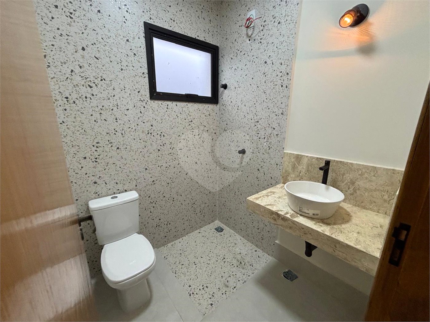 Casa à venda com 2 quartos, sendo 1 suíte, em Jardim Taquaral, Salto, SP