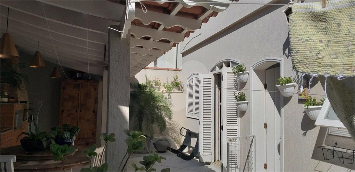 Casa à venda com 4 quartos, sendo 3 suítes,  em Jardim Bonfiglioli, São Paulo, SP