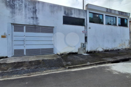 Casa à venda com 2 quartos, sendo 1 suíte, em Jardim Portal do Itavuvu, Sorocaba, SP