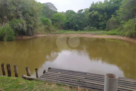 Casa à venda com 7 quartos, sendo 3 suítes, em Fazenda Marajoara, Campo Limpo Paulista, SP