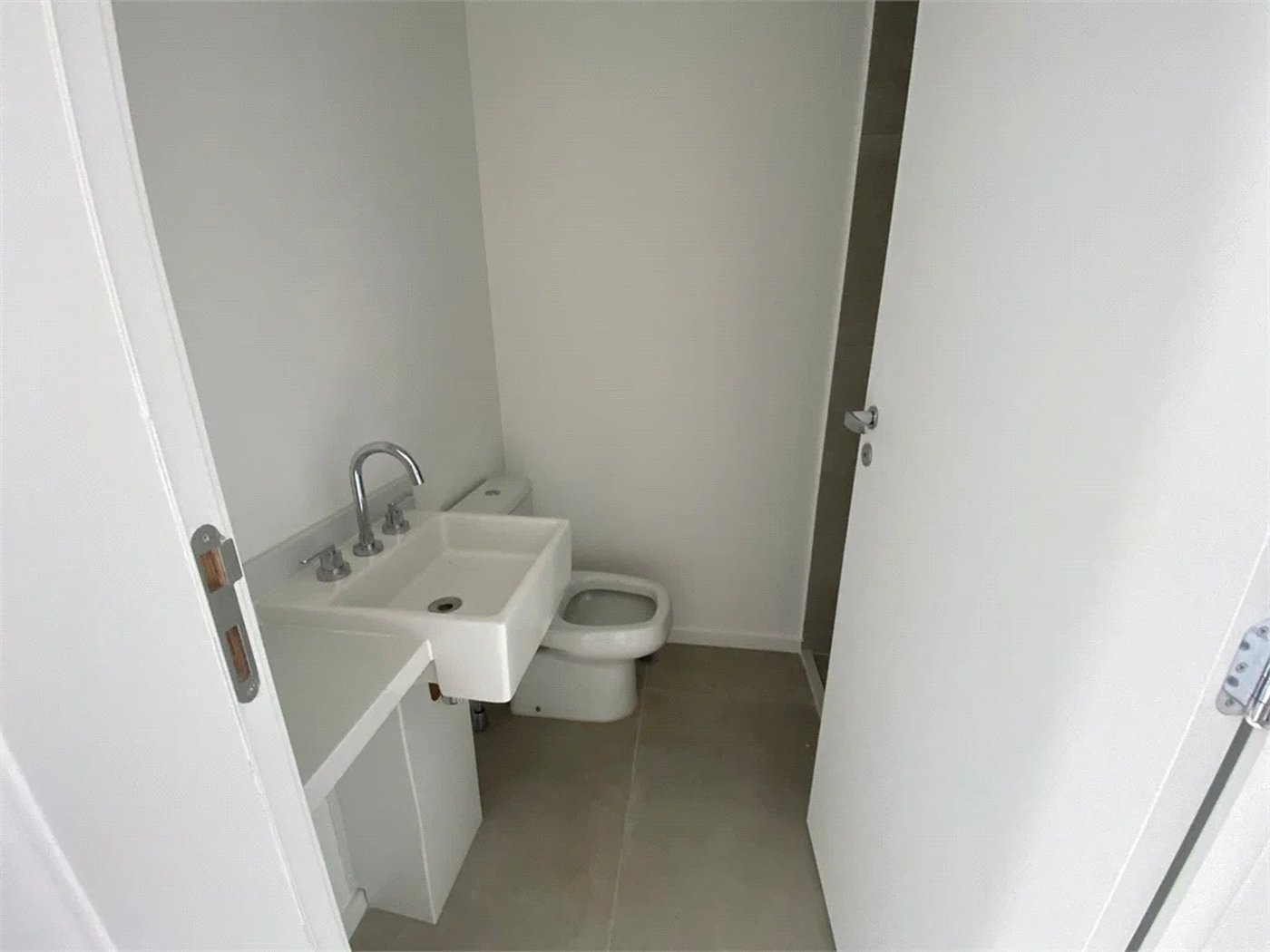 Apartamento à venda com 3 suítes em Jardim das Acácias, São Paulo, SP