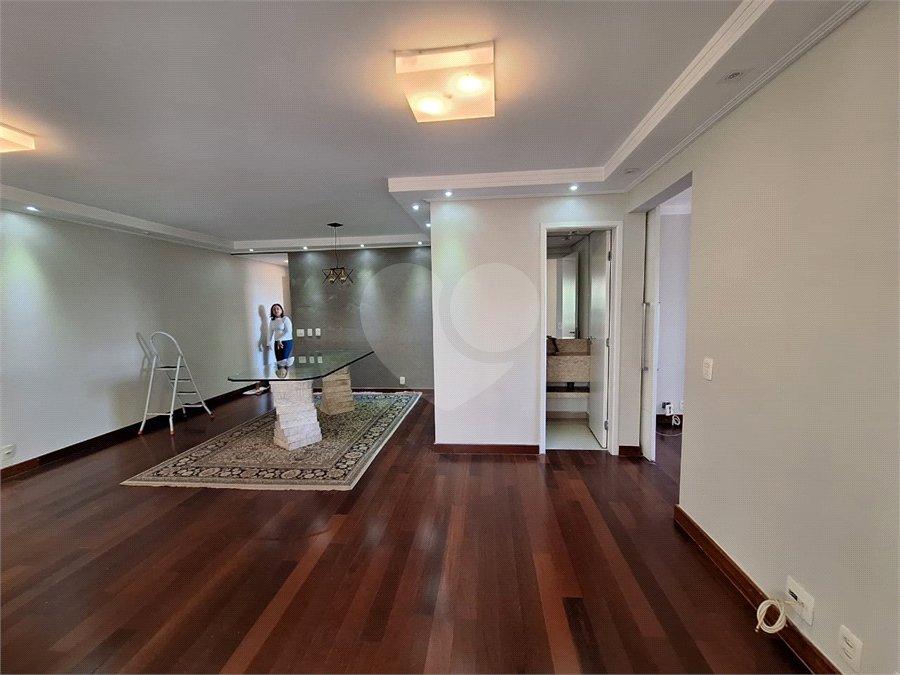 Apartamento para alugar com 3 suítes em Vila Suzana, São Paulo, SP