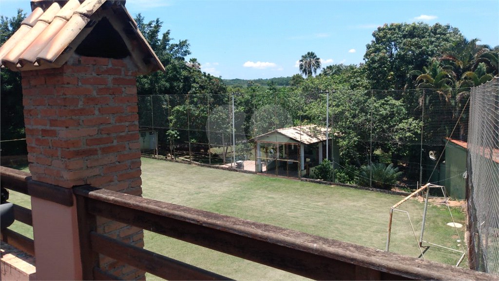 Casa à venda com 4 quartos, sendo 1 suíte, no condomínio Residencial Vale das Laranjeiras, Indaiatuba - SP