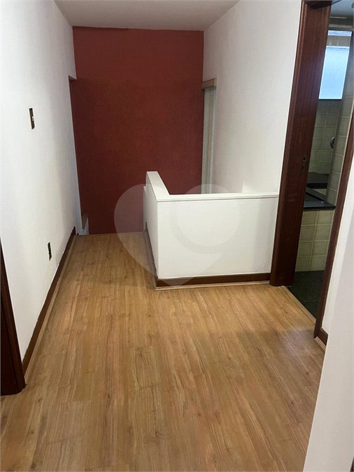Sobrado à venda com 4 quartos, sendo 3 suítes, em Santana, São Paulo, SP