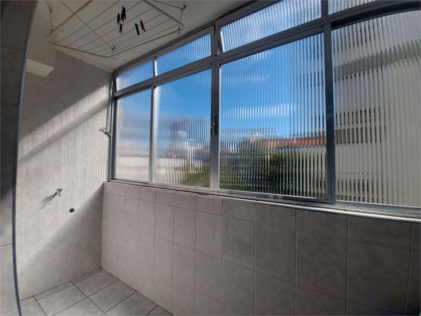 Apartamento com 3 dormitórios à venda, 87 m² por R$ 400.000,00 - Jardim Praiano - Guarujá/SP