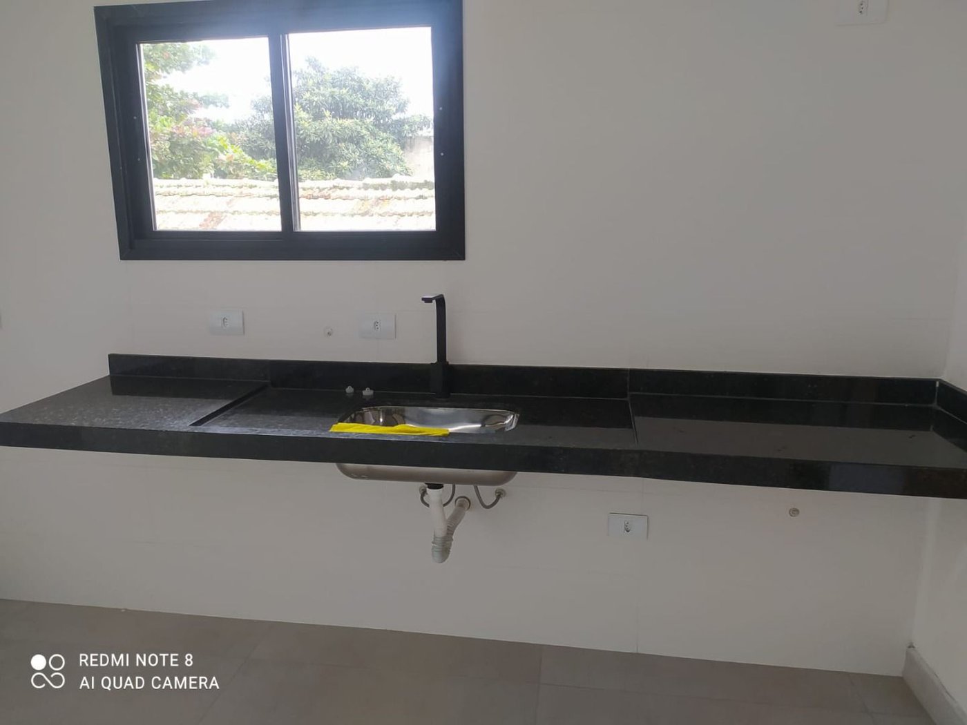 Casa com 3 dormitórios à venda, 89 m² por R$ 850.000,00 - Estuário - Santos/SP