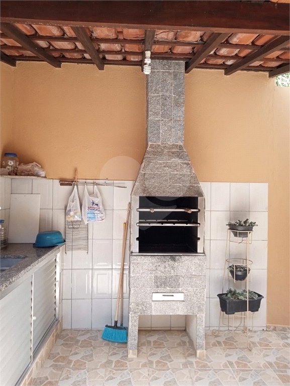 Casa à venda com 3 quartos no Centro, Serra Negra, SP