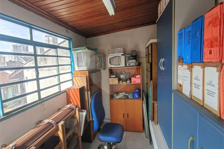 Casa Térrea à venda com 5 quartos, sendo 1 suíte, em Chora Menino, São Paulo, SP