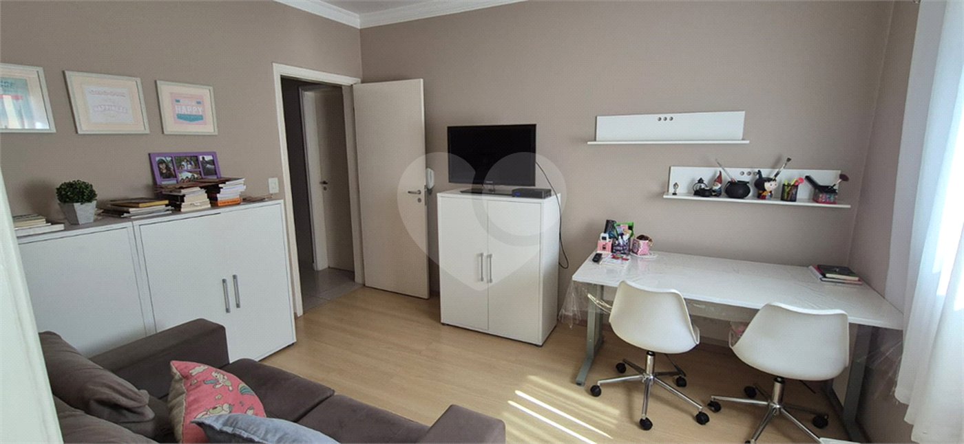 Casa à venda com 5 quartos, sendo 4 suítes, no condomínio Residencial Vilazul, Sorocaba - SP