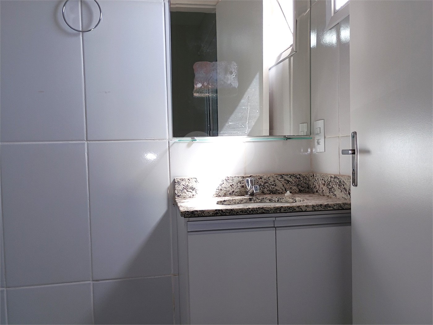Apartamento à venda com 2 quartos, sendo 1 suíte, em Residencial Flórida, Ribeirão Preto, SP