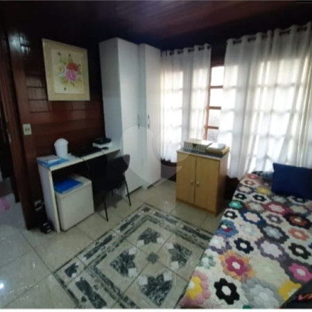 Sobrado à venda com 3 quartos, sendo 1 suíte,  no Centro, Vinhedo, SP