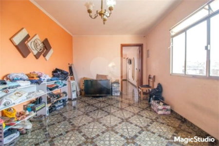Casa à venda com 4 quartos, sendo 1 suíte,  em Parque São Lucas, São Paulo, SP