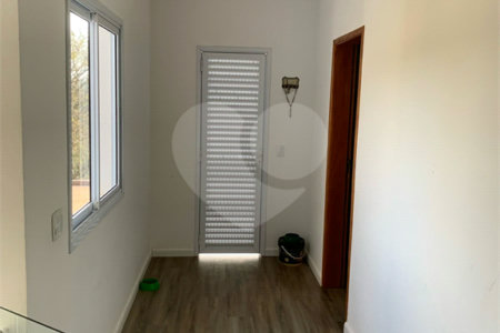 Casa à venda com 3 suítes no condomínio Altos de São Roque, São Roque - SP