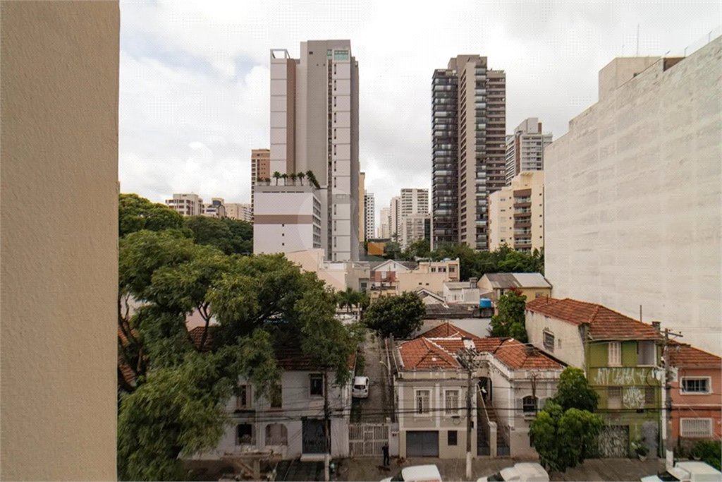 Apartamento à venda com 3 quartos em Vila Pompéia, São Paulo, SP