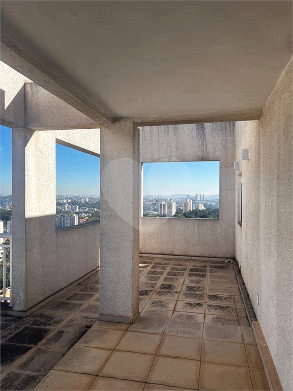 Apartamento à venda com 3 quartos, sendo 2 suítes, em Parque Reboucas, São Paulo, SP