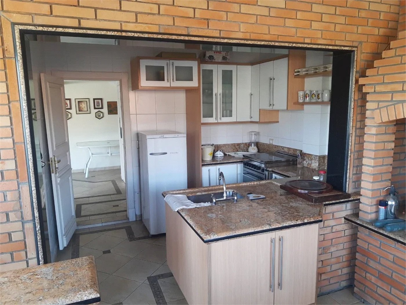 Casa à venda com 5 suítes em Jardim Leonor, São Paulo, SP