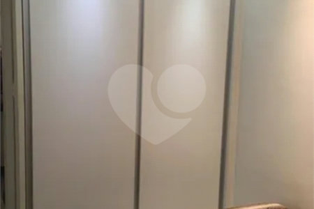 Apartamento à venda com 2 quartos, sendo 1 suíte, no Centro, São José dos Campos, SP