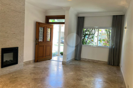 Casa para alugar com 3 quartos, sendo 1 suíte, no condomínio Res Villeneuve, São Paulo - SP