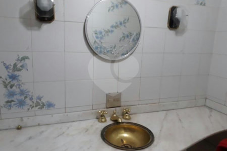 Sobrado à venda com 4 quartos em Brooklin Paulista, São Paulo, SP