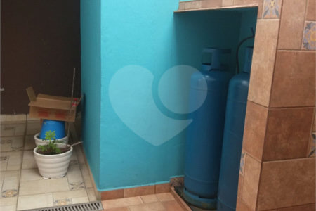 Casa Térrea à venda com 4 quartos, sendo 1 suíte,  em Vila Oliveira, Mogi das Cruzes, SP