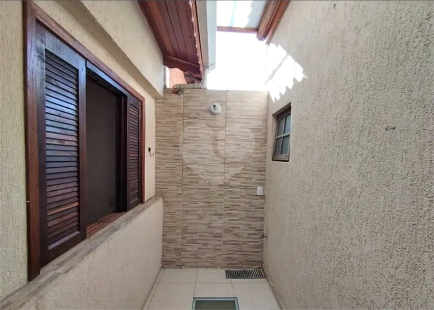 Sobrado à venda com 3 quartos, sendo 1 suíte, em Jardim Ester, São Paulo, SP