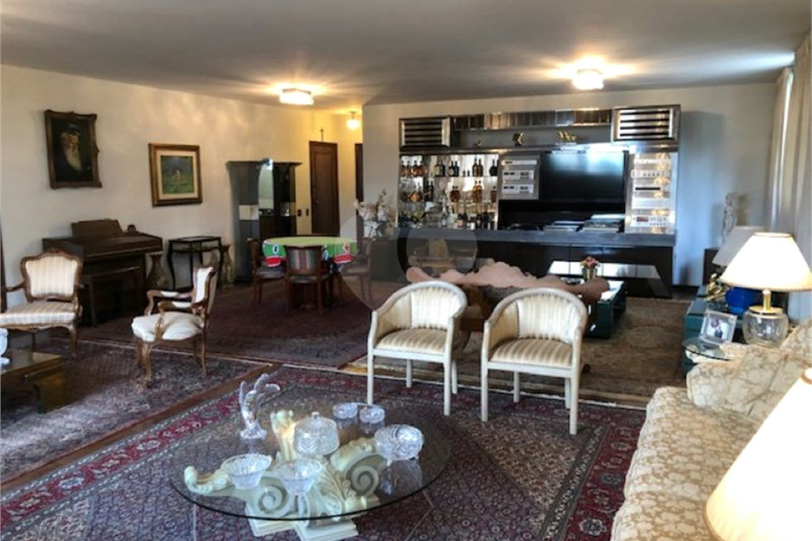 Apartamento à venda com 4 quartos, sendo 2 suítes, em Bela Vista, São Paulo, SP