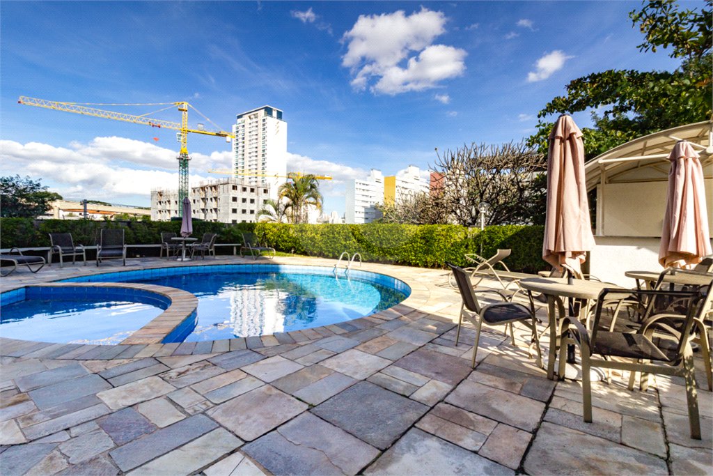 Apartamento á venda - Campo belo
