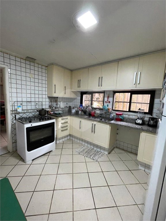 Casa à venda com 4 quartos, sendo 1 suíte, em Vila Morumbi, São Paulo, SP