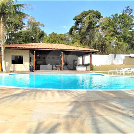 Chácara à venda com 6 quartos, sendo 4 suítes,  em Pinheirinho, Vinhedo, SP