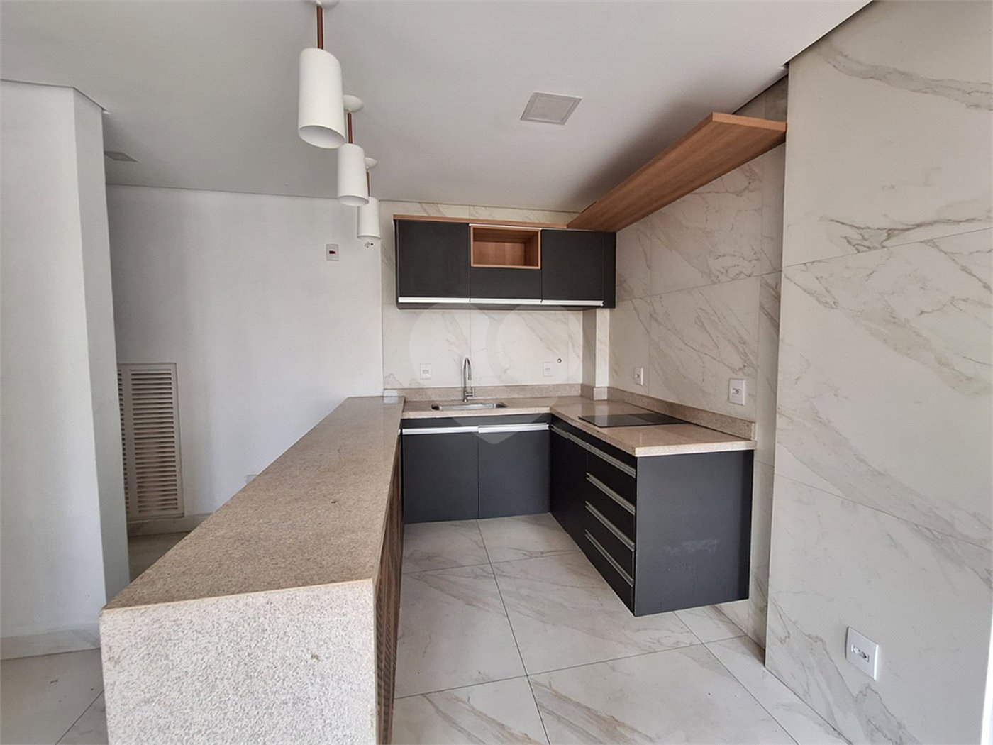 Apartamento à venda com 1 quarto em Jardim das Acácias, São Paulo, SP