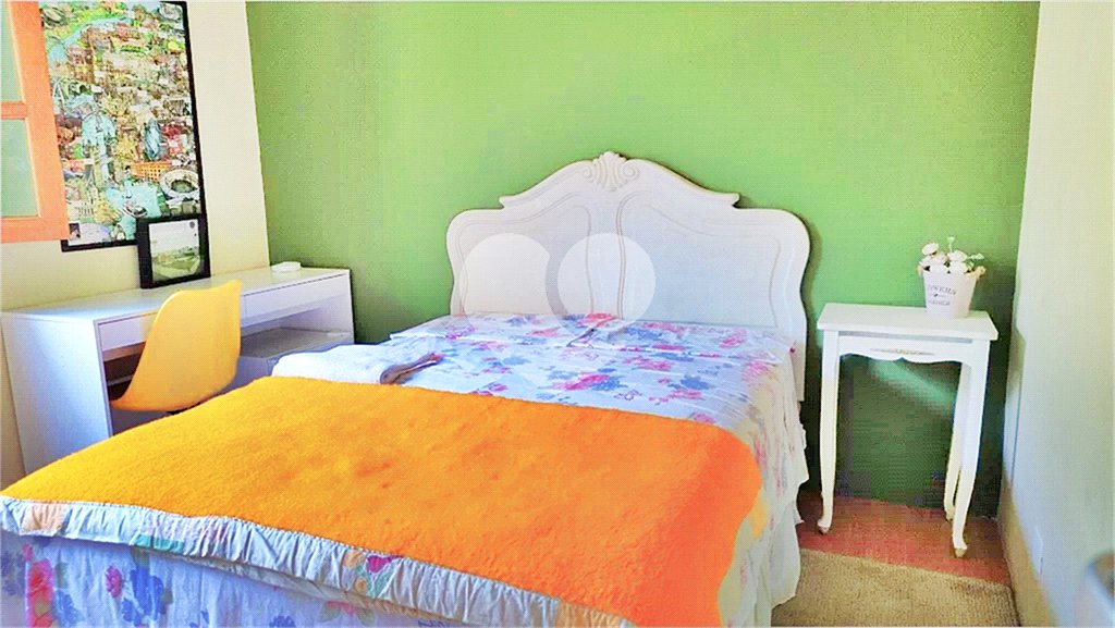 Casa à venda com 3 quartos no condomínio Alpes da Cantareira, Mairiporã - SP